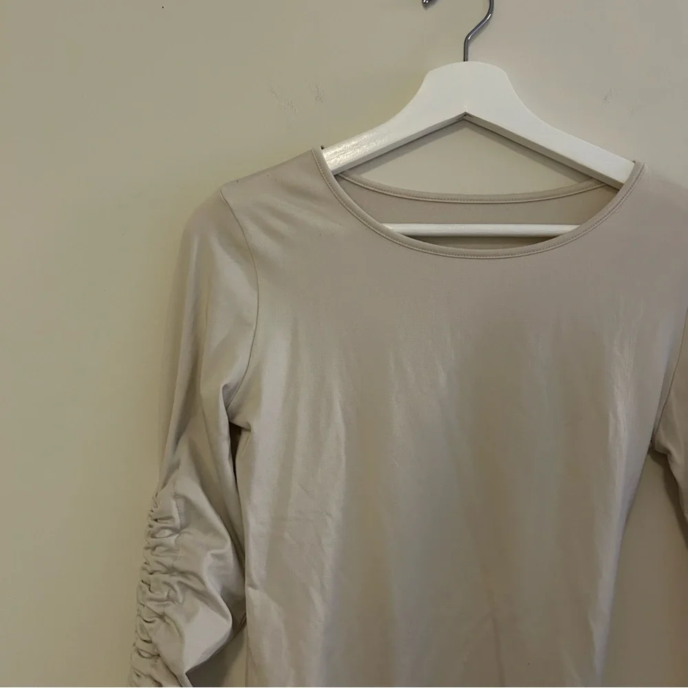 Shein Tops Soft Cream and White Fitted Neutral Stretchy Minimalist Basic Shirts - Picture 3 of 15